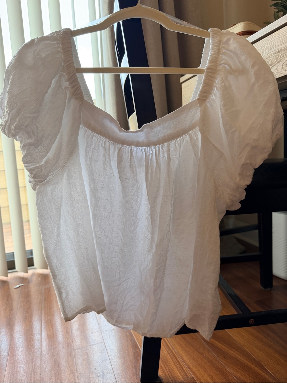 Universal Thread White Puff-Sleeve Square Neck Blouse